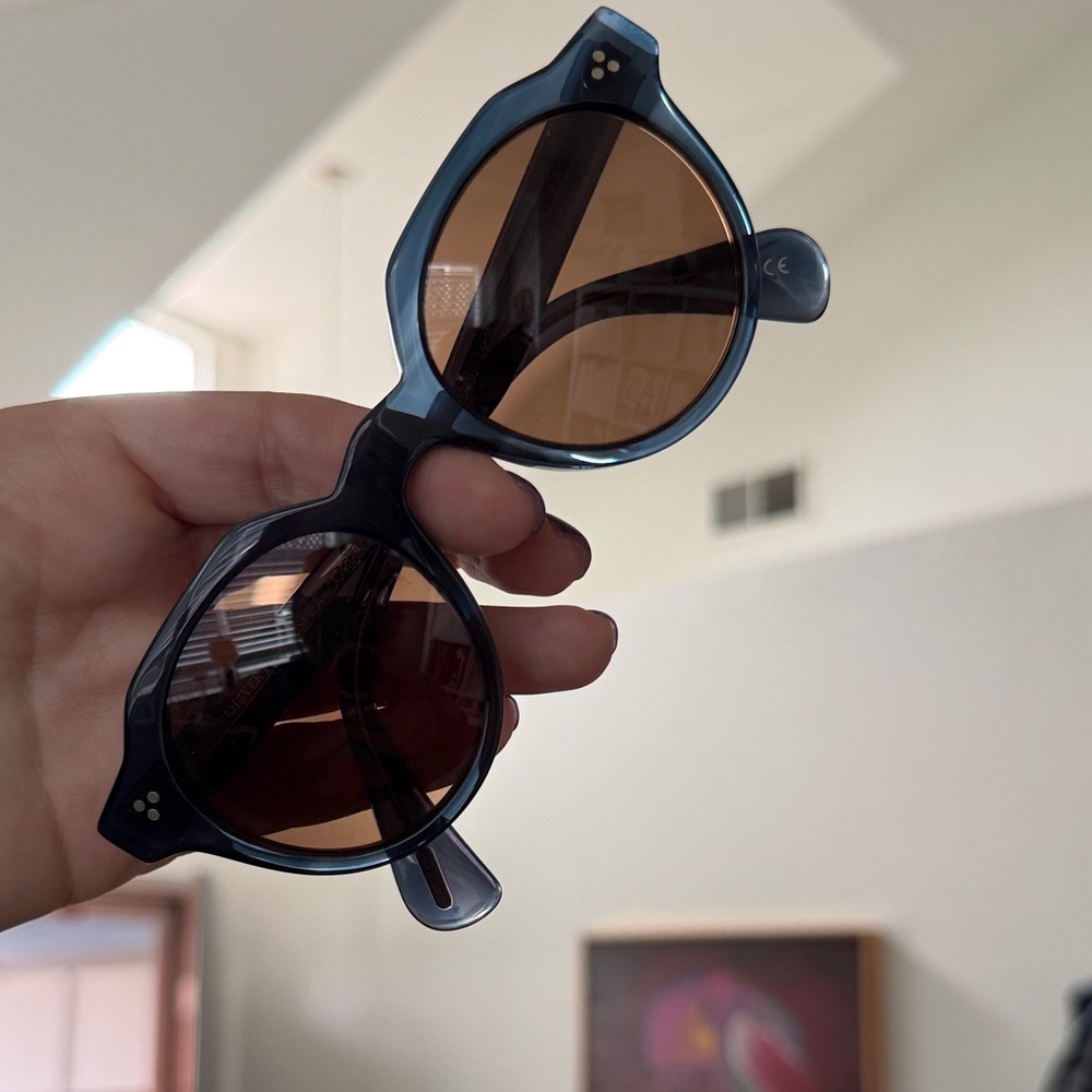 Oliver Peoples Irven blue Round Black Sunglasses - Picture 1 of 11